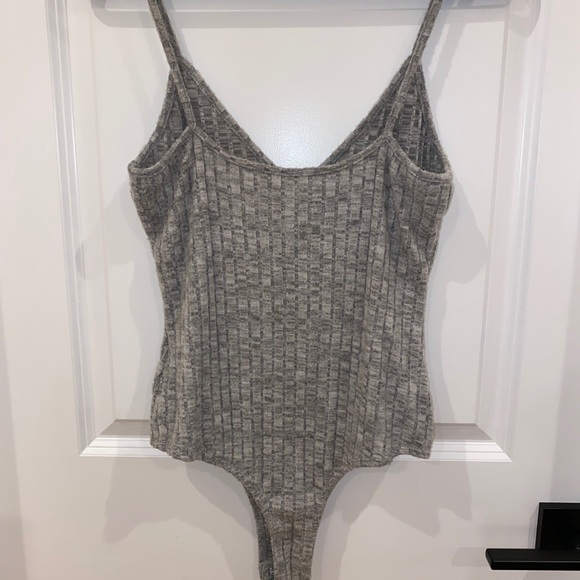Heather Grey PacSun Bodysuit - Picture 2 of 5